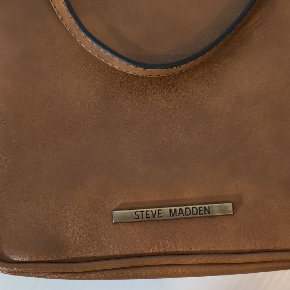 Steve Madden Brown PU Leather Crossbody Bag - Picture 5 of 16